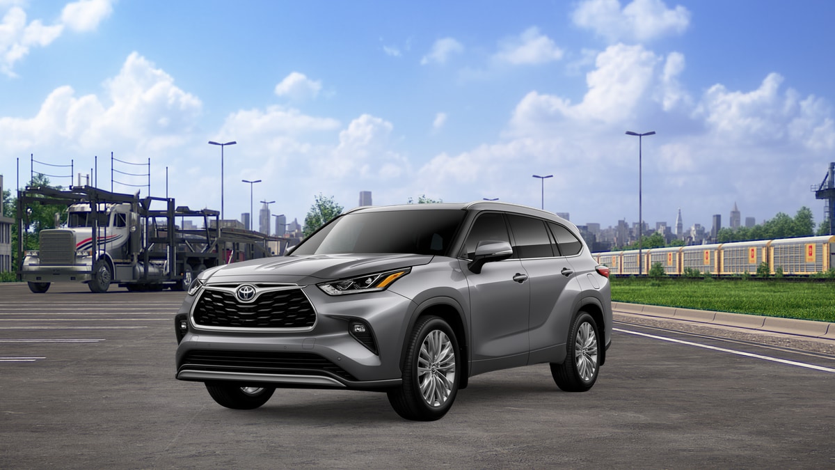 2026 Toyota Highlander Platinum's photo