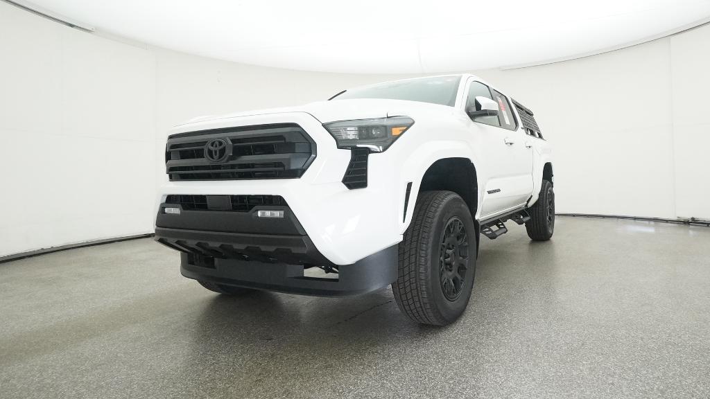2025 Toyota Tacoma SR5 - Photo 24