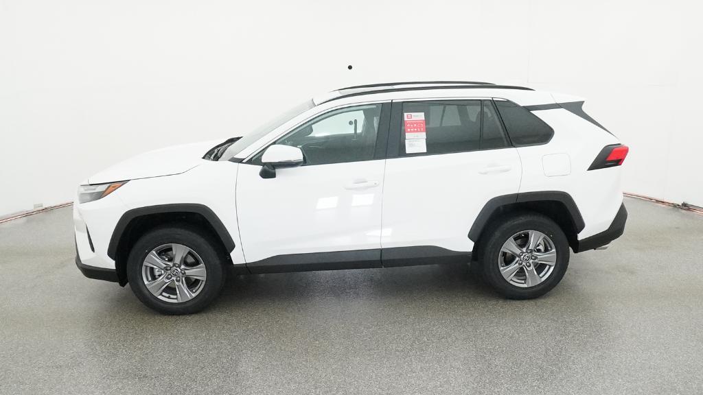 2025 Toyota RAV4 XLE photo 2