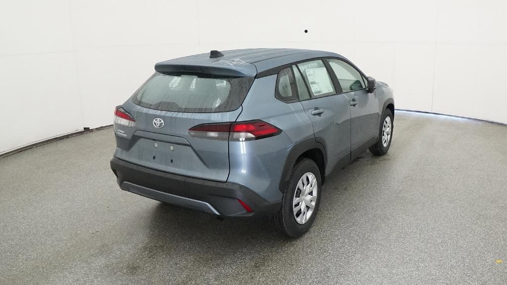 2026 Toyota Corolla Cross L photo 2