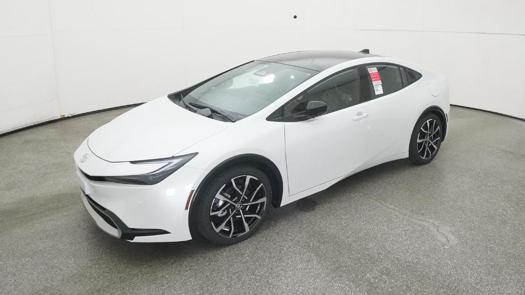 2026 Toyota Prius XSE's photo