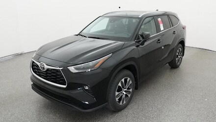 2026 Toyota Highlander XLE SUV