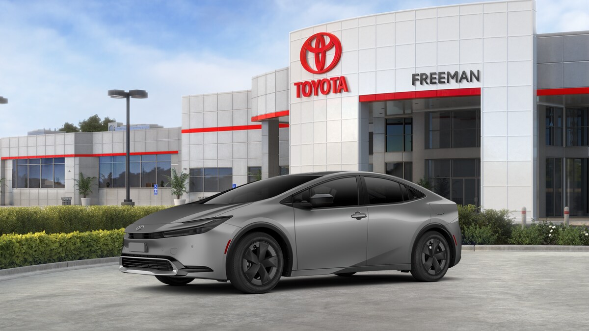 2026 Toyota Prius Plug-in SE photo 2