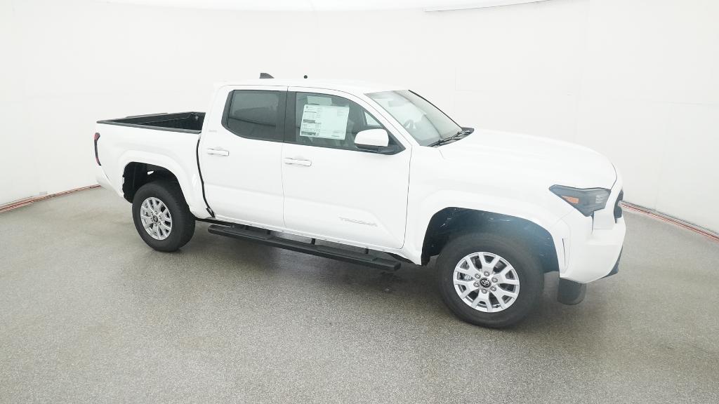 2025 Toyota Tacoma SR5 photo 5