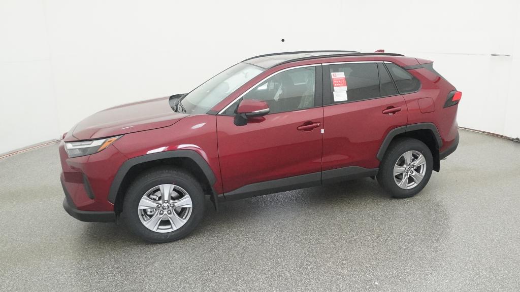 2025 Toyota RAV4 XLE photo 3