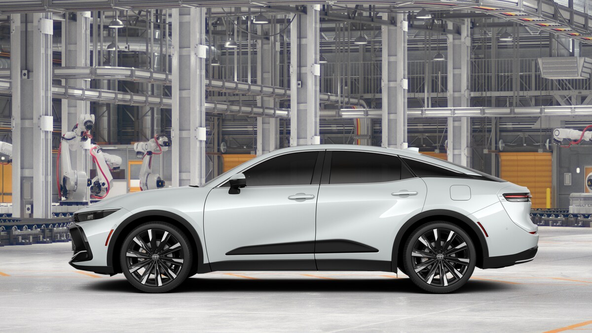 2026 Toyota Crown Platinum photo 4