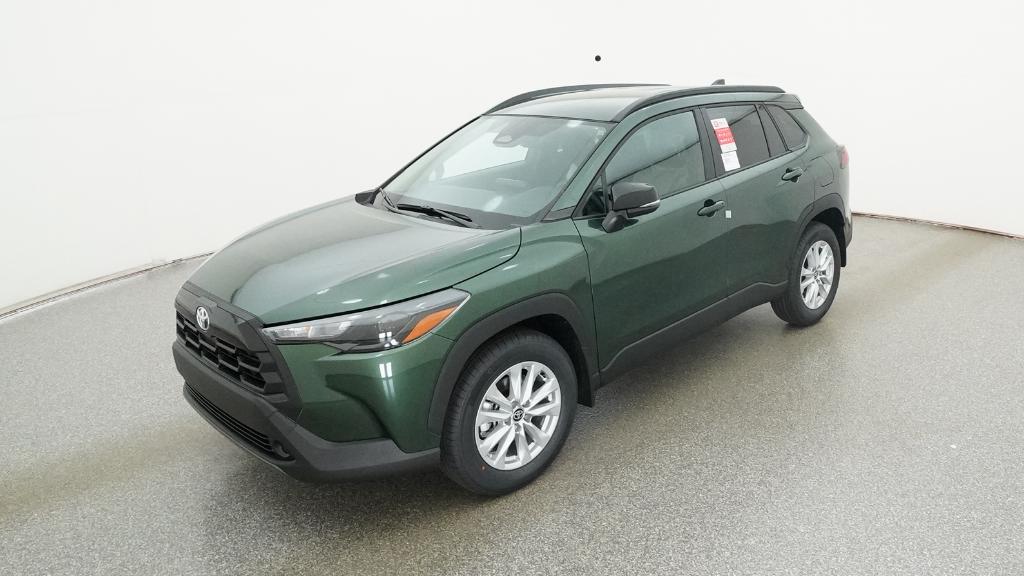 2026 Toyota Corolla Cross LE's photo