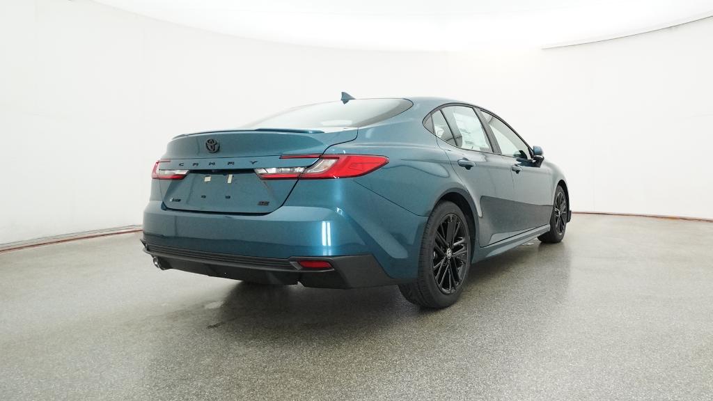 2026 Toyota Camry SE photo 3