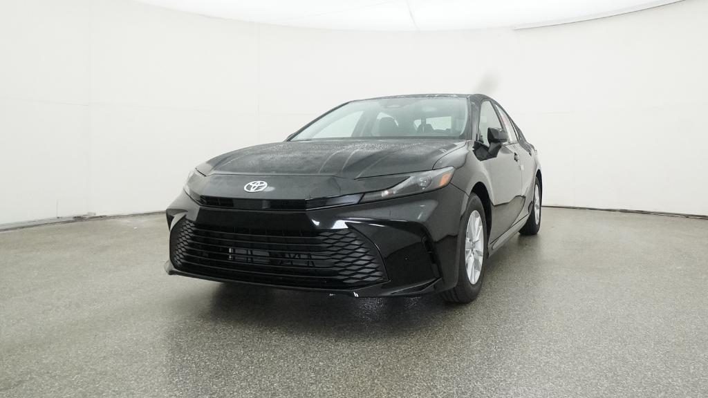 2026 Toyota Camry LE photo 3