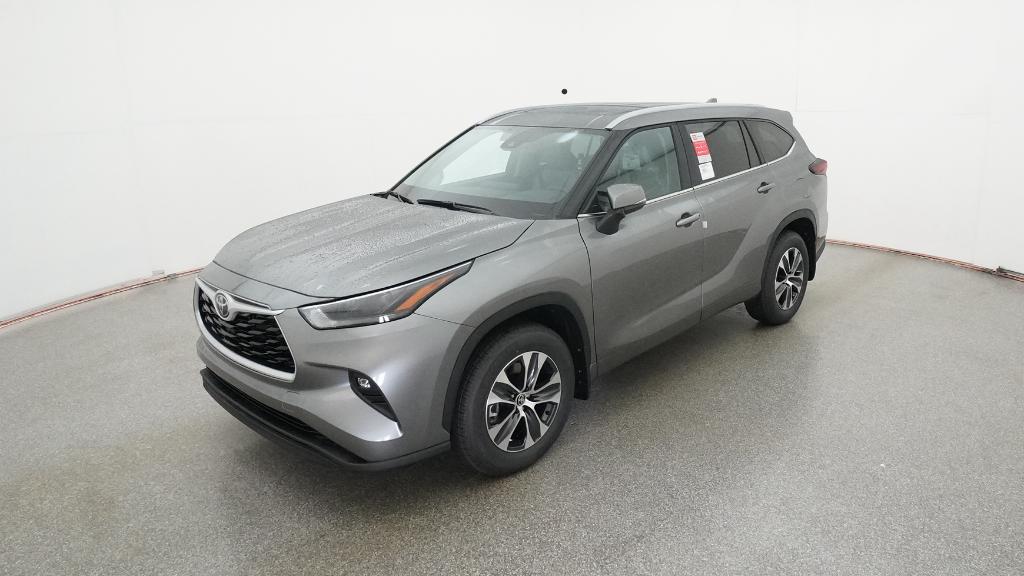 2026 Toyota Highlander XLE's photo