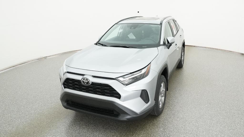 2025 Toyota RAV4 XLE photo 2