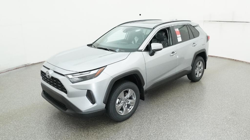 New 2025 Toyota RAV4 XLE SUV