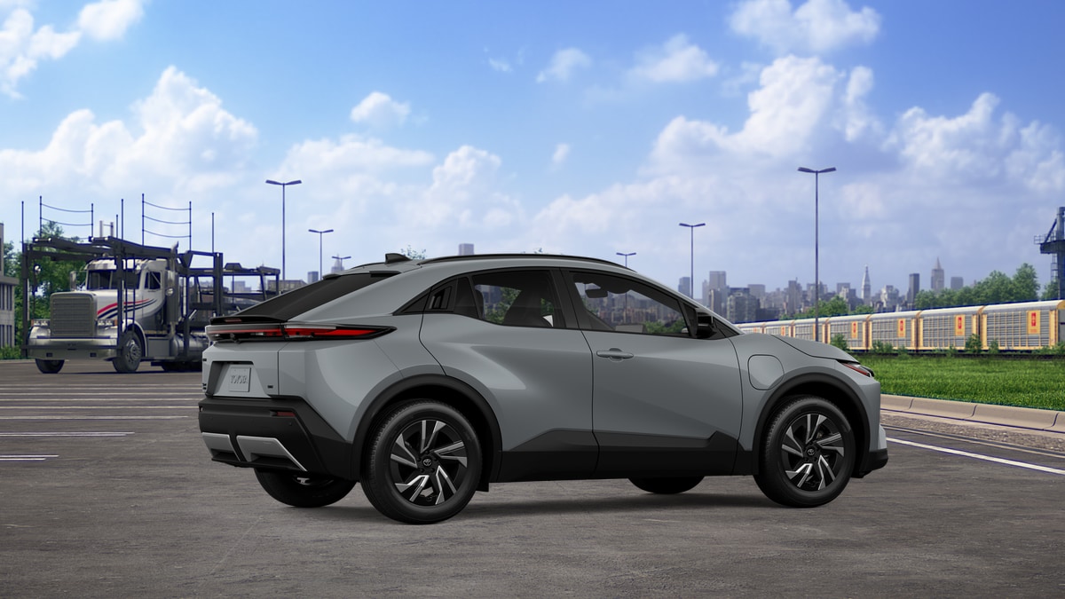2026 Toyota C-HR SE - Photo 24