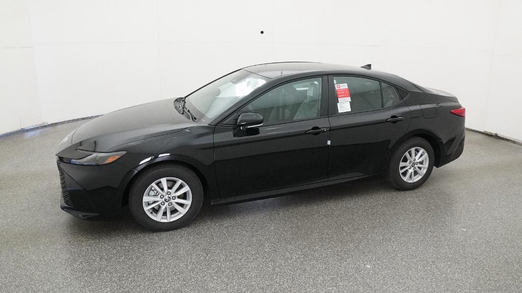 2026 Toyota Camry LE photo 3