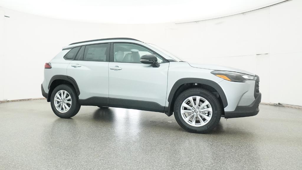 2026 Toyota Corolla Cross LE photo 3