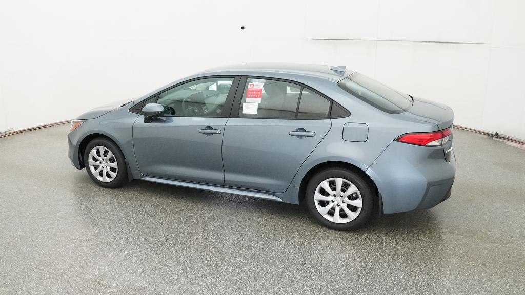 2026 Toyota Corolla LE photo 3