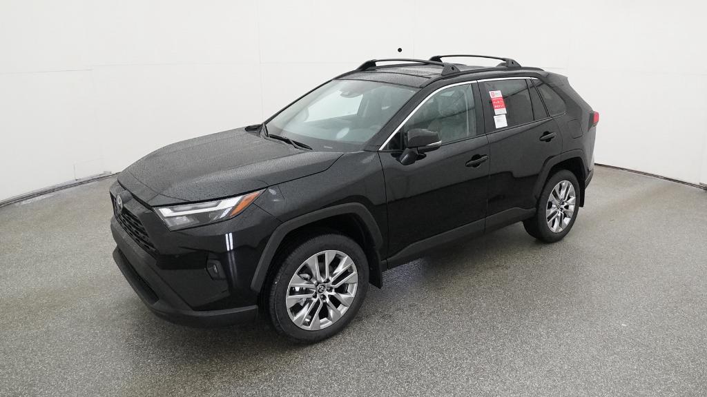 2025 Toyota RAV4 XLE Premium's photo
