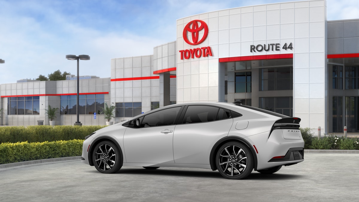2026 Toyota Prius Plug-in Hybrid XSE - Photo 36