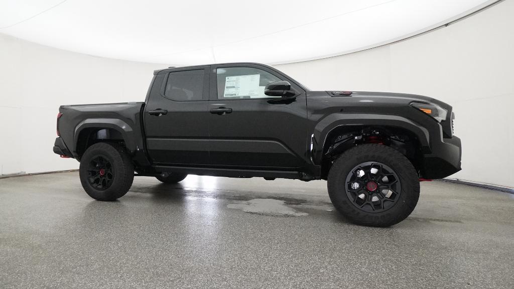 2025 Toyota Tacoma TRD Pro - Photo 15