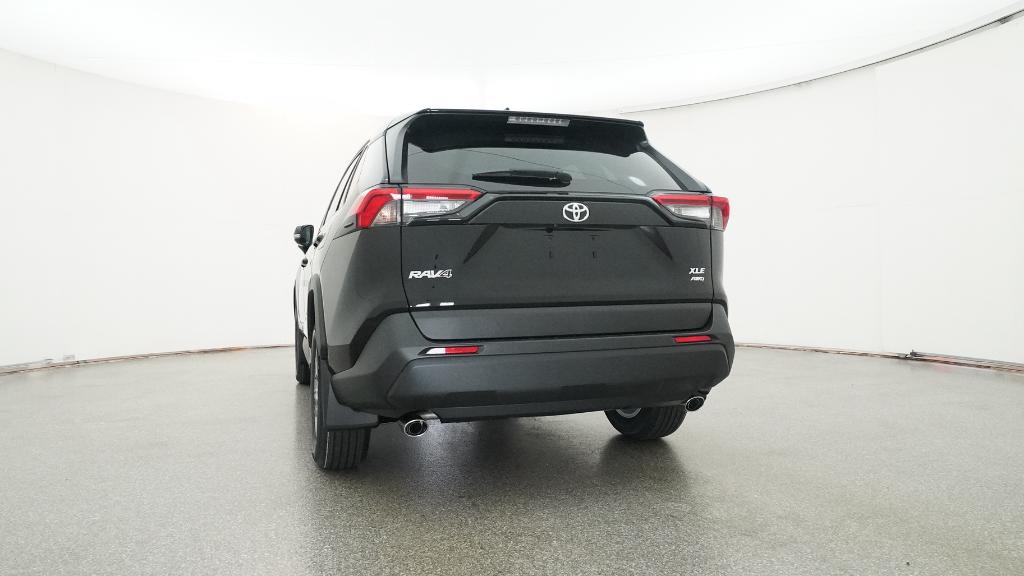 2025 Toyota RAV4 XLE photo 3