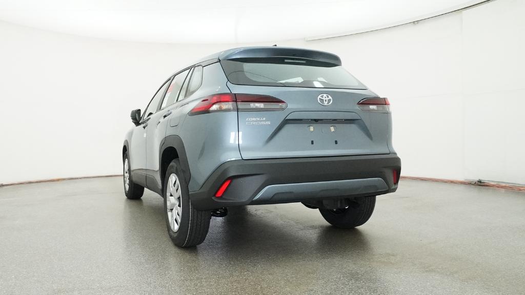 2026 Toyota Corolla Cross L photo 4