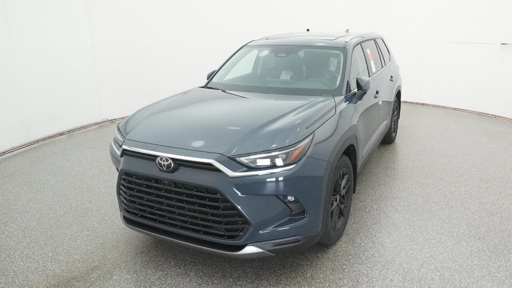 2026 Toyota Grand Highlander Limited photo 2
