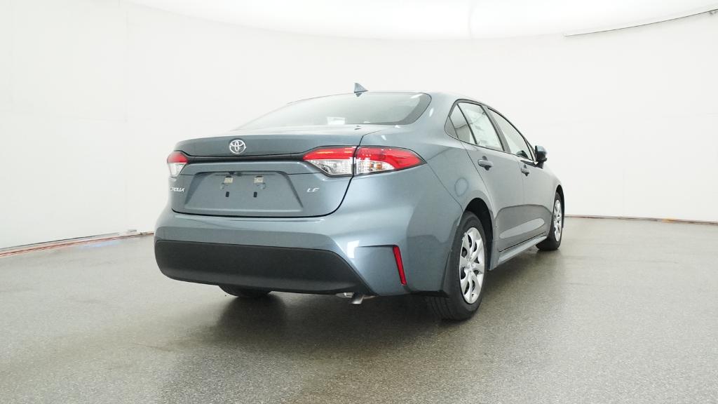 2026 Toyota Corolla LE photo 4