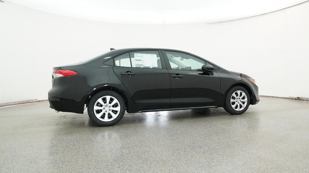 2026 Toyota Corolla LE photo 4