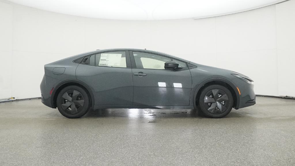 2026 Toyota Prius Plug-in Hybrid SE - Photo 32
