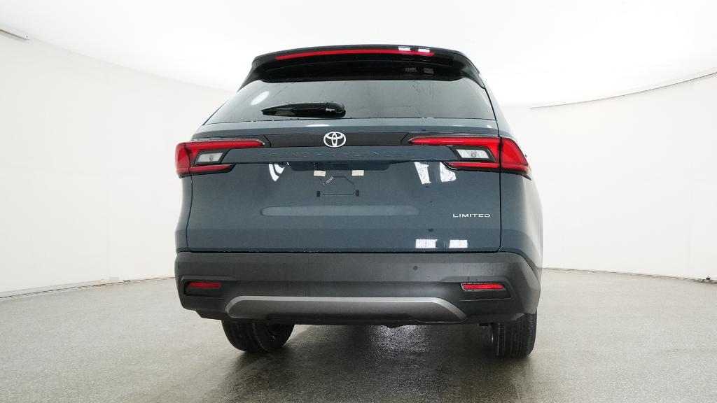 2026 Toyota Grand Highlander Limited photo 2