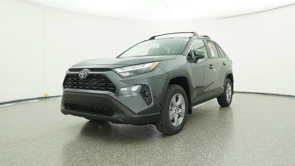 2025 Toyota RAV4 Hybrid XLE photo 2