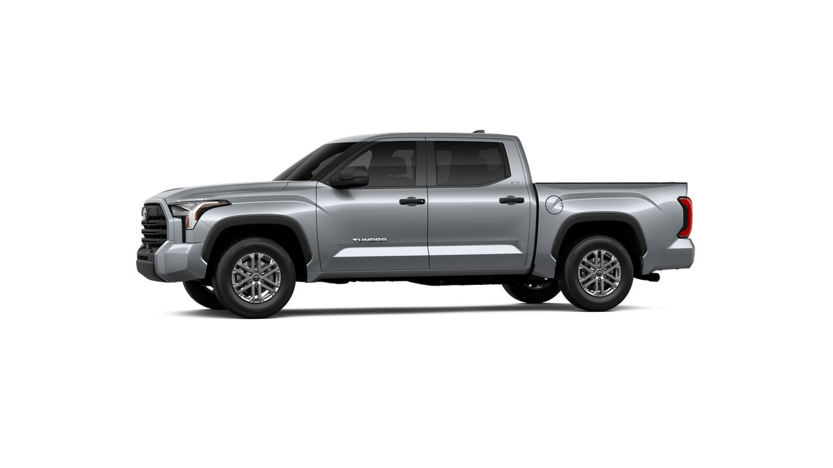 2026 Toyota Tundra SR5 CrewMax photo 4