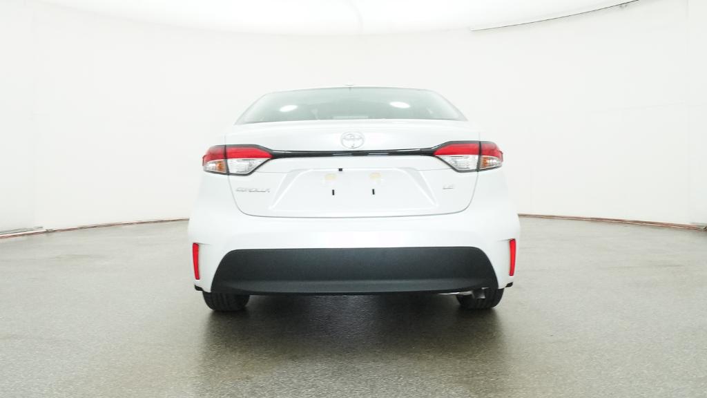 2026 Toyota Corolla LE photo 3