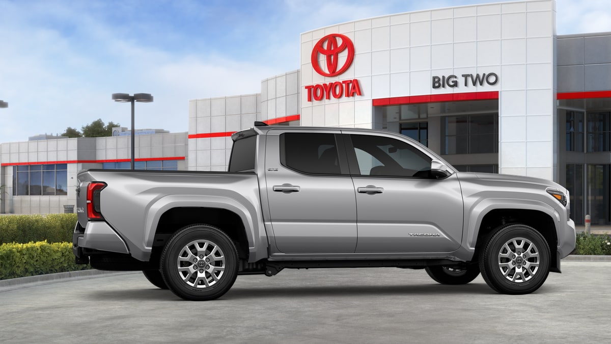 2026 Toyota Tacoma SR5 - Photo 12