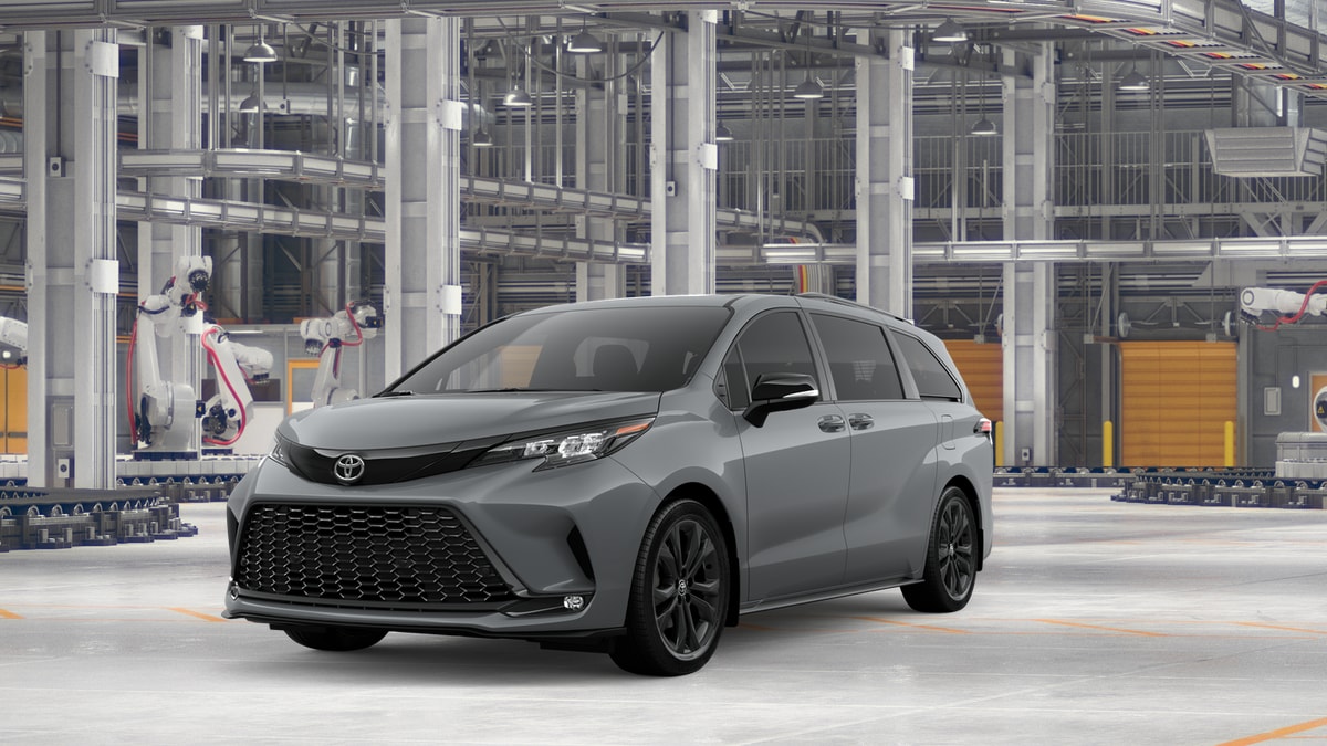 2026 Toyota Sienna XSE's photo