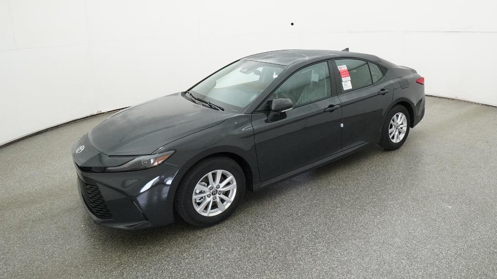 2026 Toyota Camry LE's photo