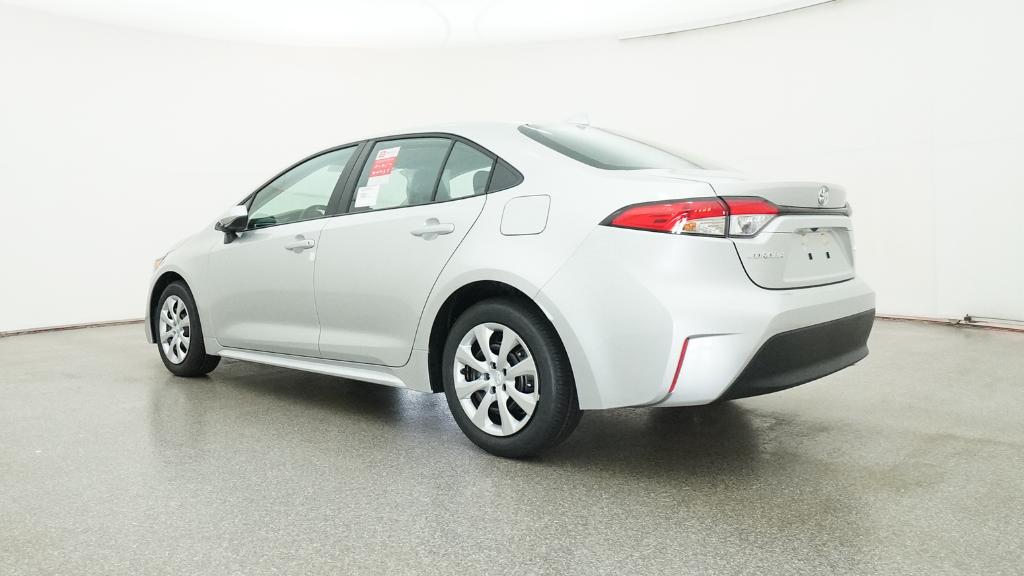 2025 Toyota Corolla LE photo 2