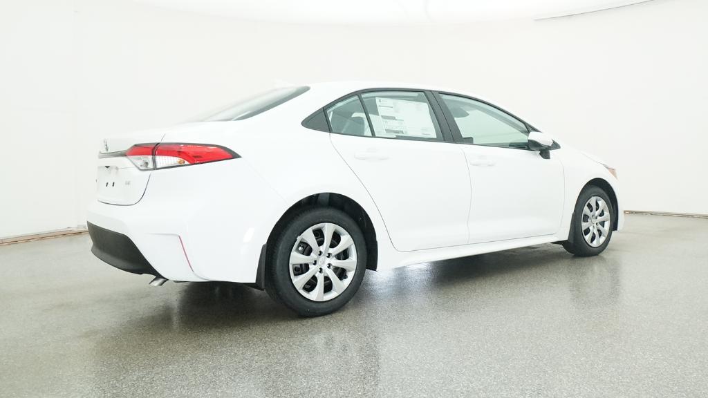 2026 Toyota Corolla LE photo 3