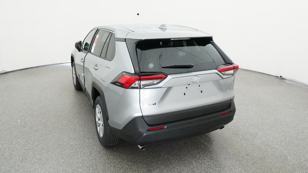 2025 Toyota RAV4 LE photo 4