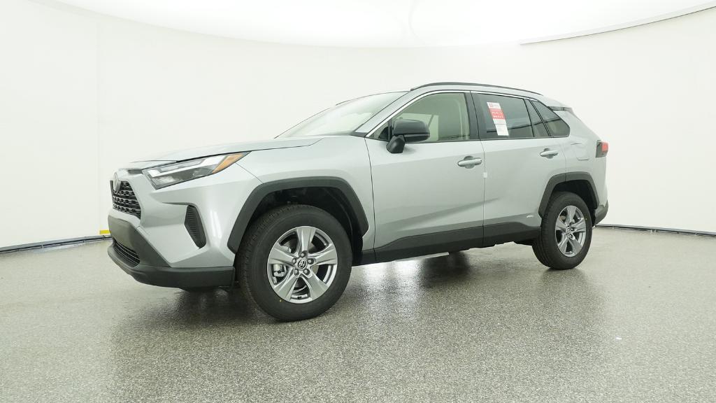 2025 Toyota RAV4 Hybrid LE photo 4