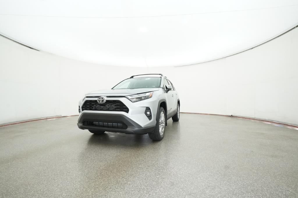 2025 Toyota RAV4 XLE Premium photo 3