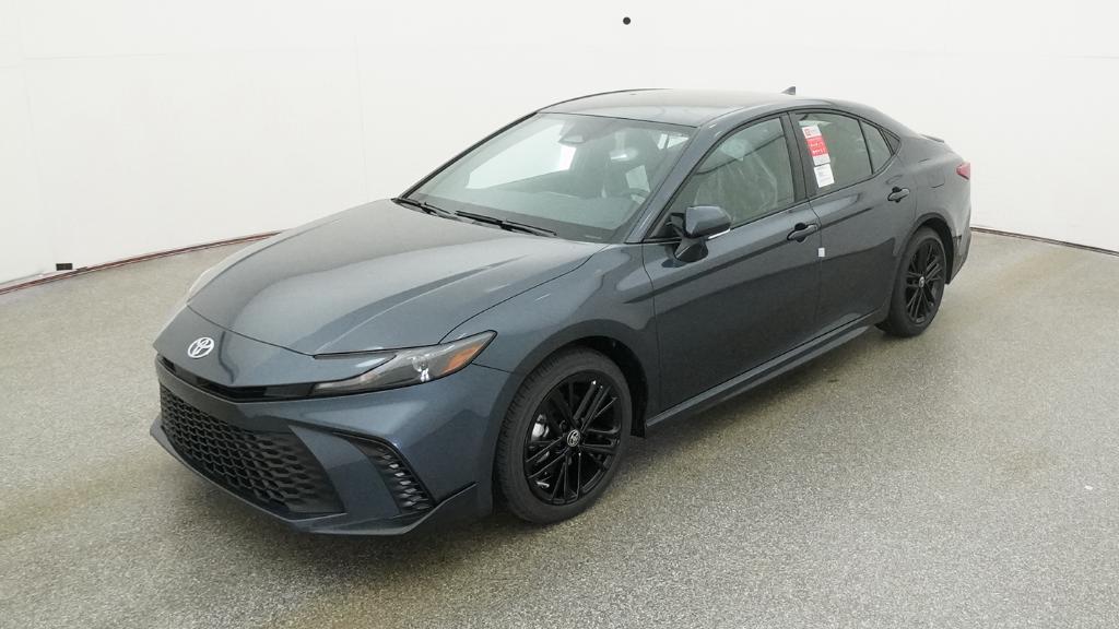 2026 Toyota Camry SE Hybrid's photo