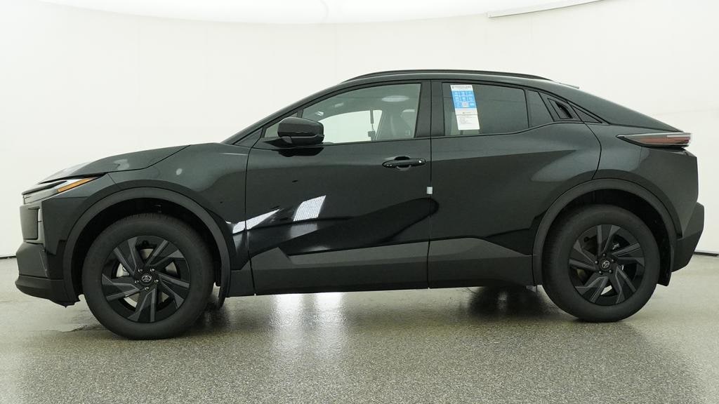 New 2026 Toyota C-HR SE SUV