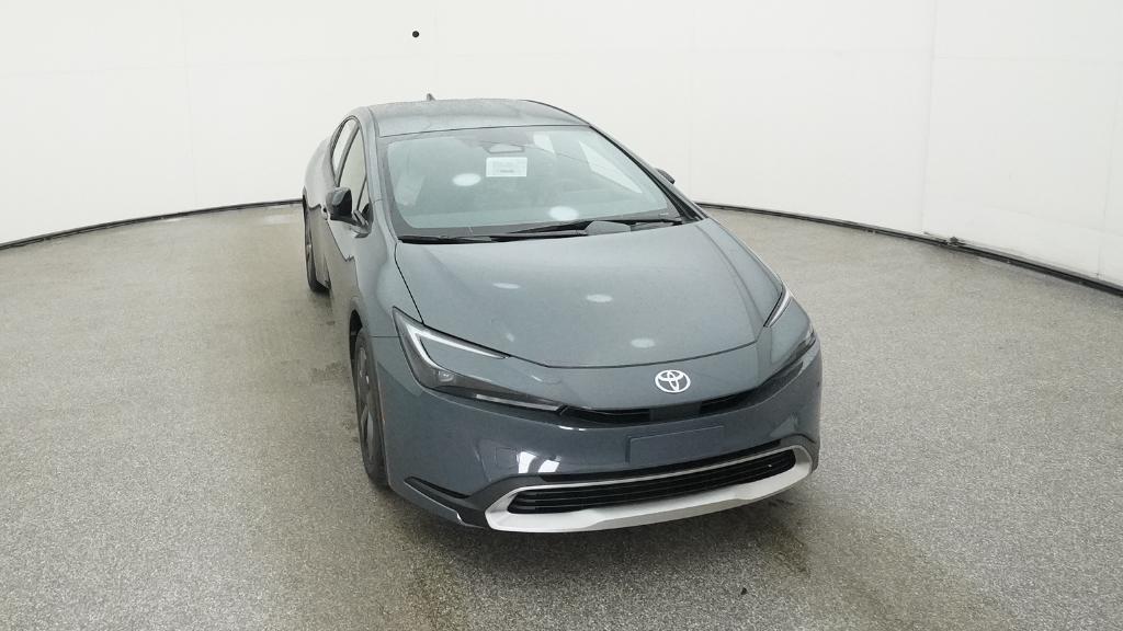 2026 Toyota Prius Plug-in Hybrid SE - Photo 8