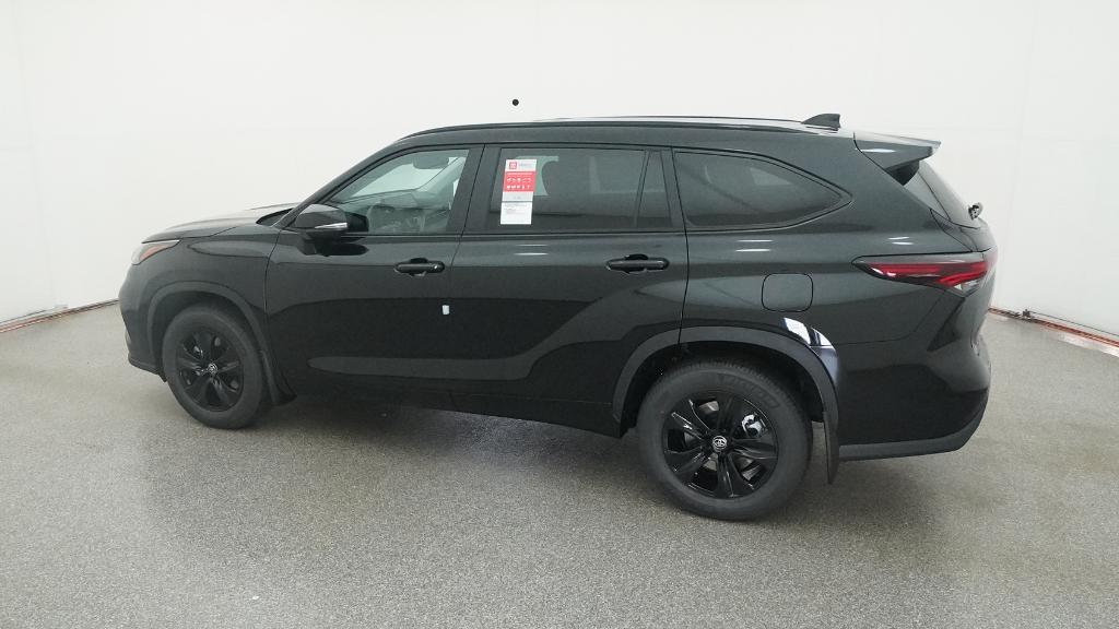 2025 Toyota Highlander Hybrid XLE photo 2