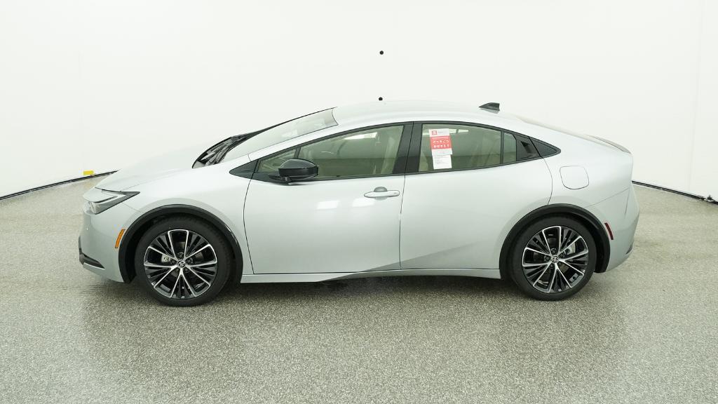 2026 Toyota Prius XLE photo 4