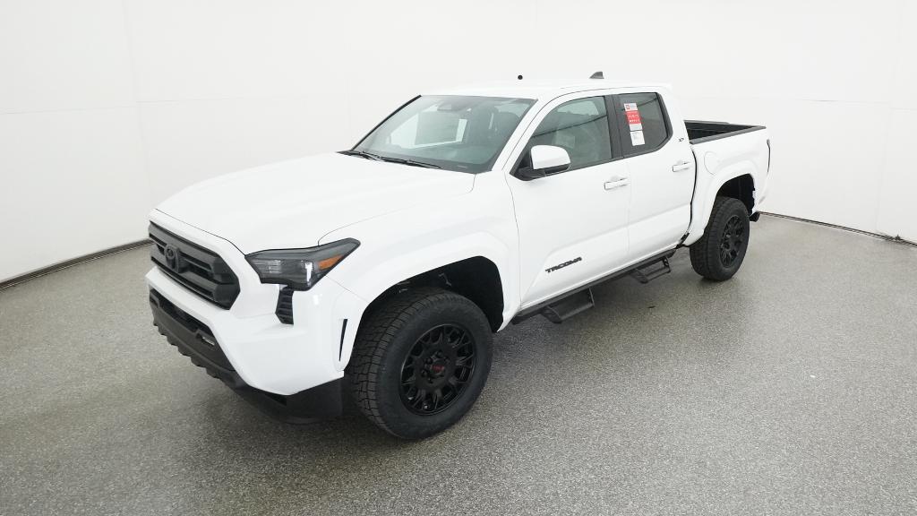 2025 Toyota Tacoma SR5's photo