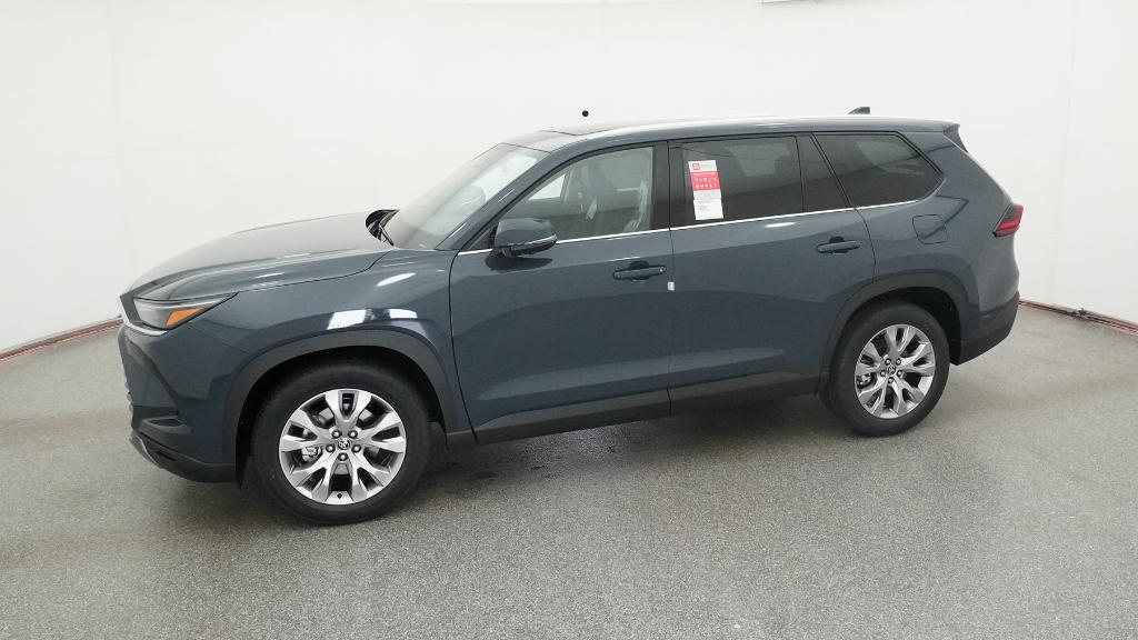 2026 Toyota Grand Highlander Limited photo 3