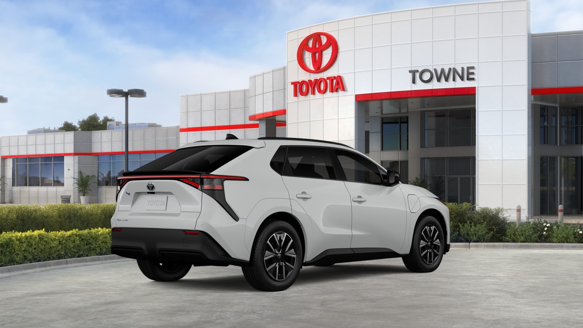 2026 Toyota bZ XLE - Photo 10