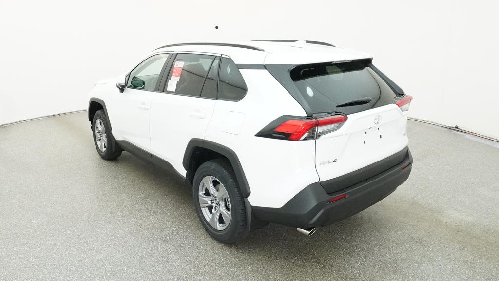2025 Toyota RAV4 XLE photo 2